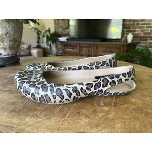 Crocs leopard print flats women’s shoes slip on ballet style W6 casual comfort
